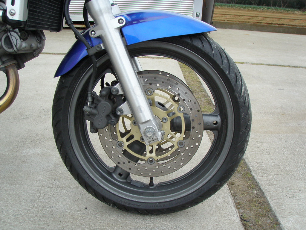 Купить мотоцикл Suzuki SV400 2003 фото 17
